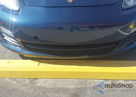 2012 Porsche Panamera S z USA, uszkodzony, nr VIN WP0AB2A70CL061891